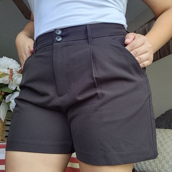 NAUTICA Women Black Shorts Dressy Casual With Pockets & Pleats Size 10 and 12 - Picture 2 of 15